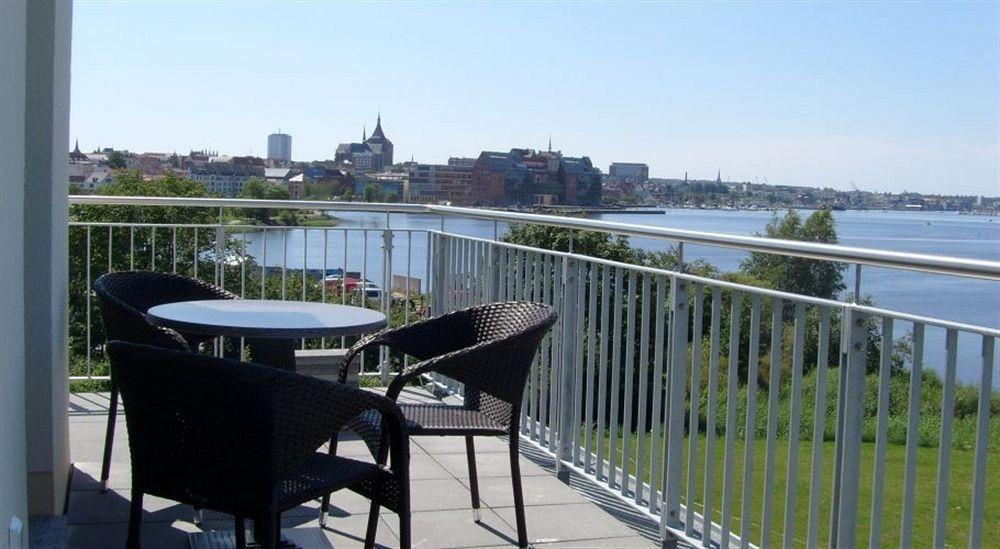 Hotel Warnow Росток Экстерьер фото