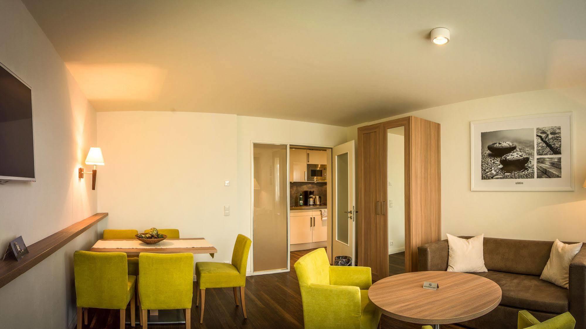Hotel Warnow Росток Экстерьер фото