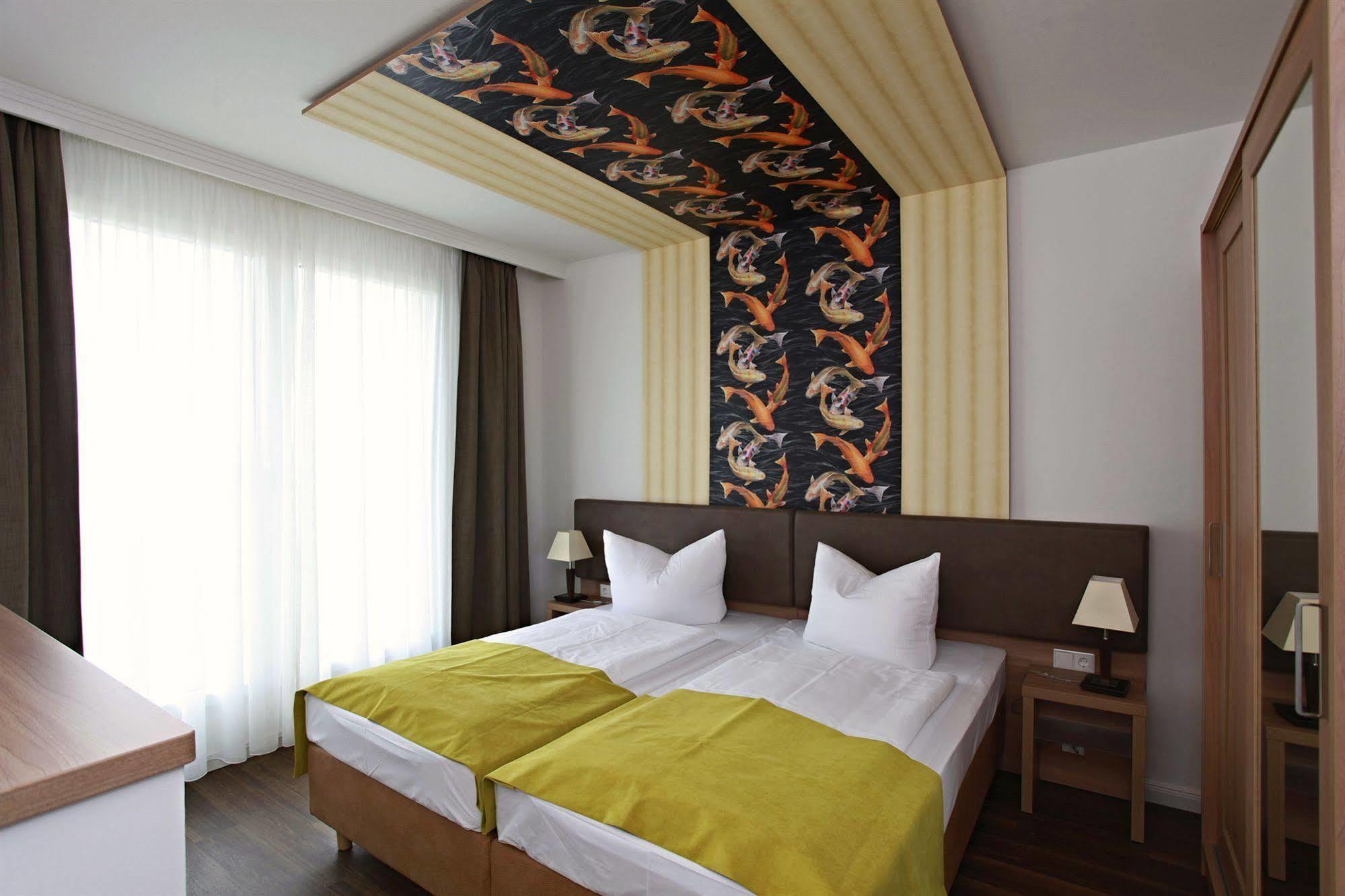 Hotel Warnow Росток Экстерьер фото